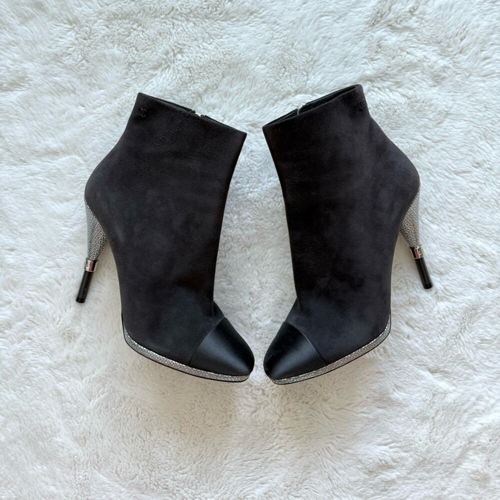 CHANEL women suede dark grey boots size 38 EU Authentic Retail 1750$